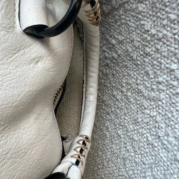 Mimco leather turn-lock bag white - Picture 10 of 10
